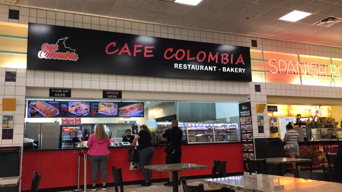 Café Colombia Restaurant & Bakery